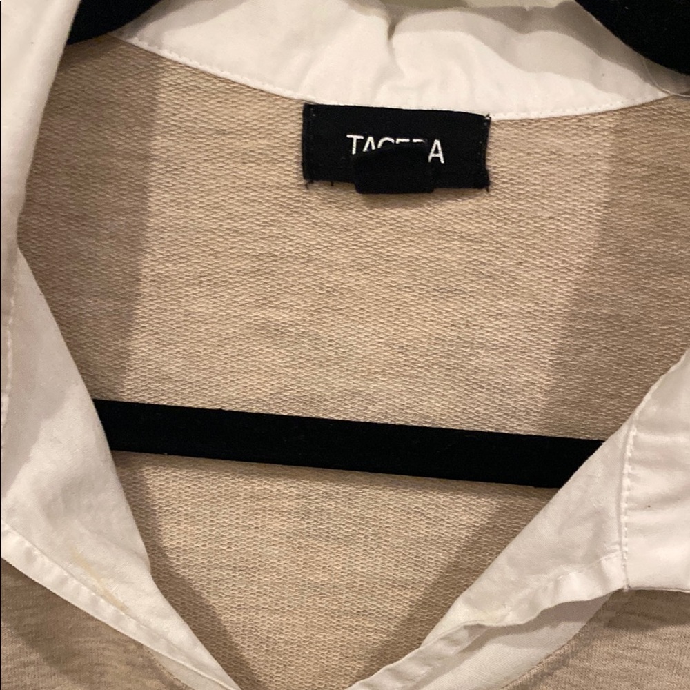 Chic Beige Sweater Dress with White Collar - Picture 8 of 10